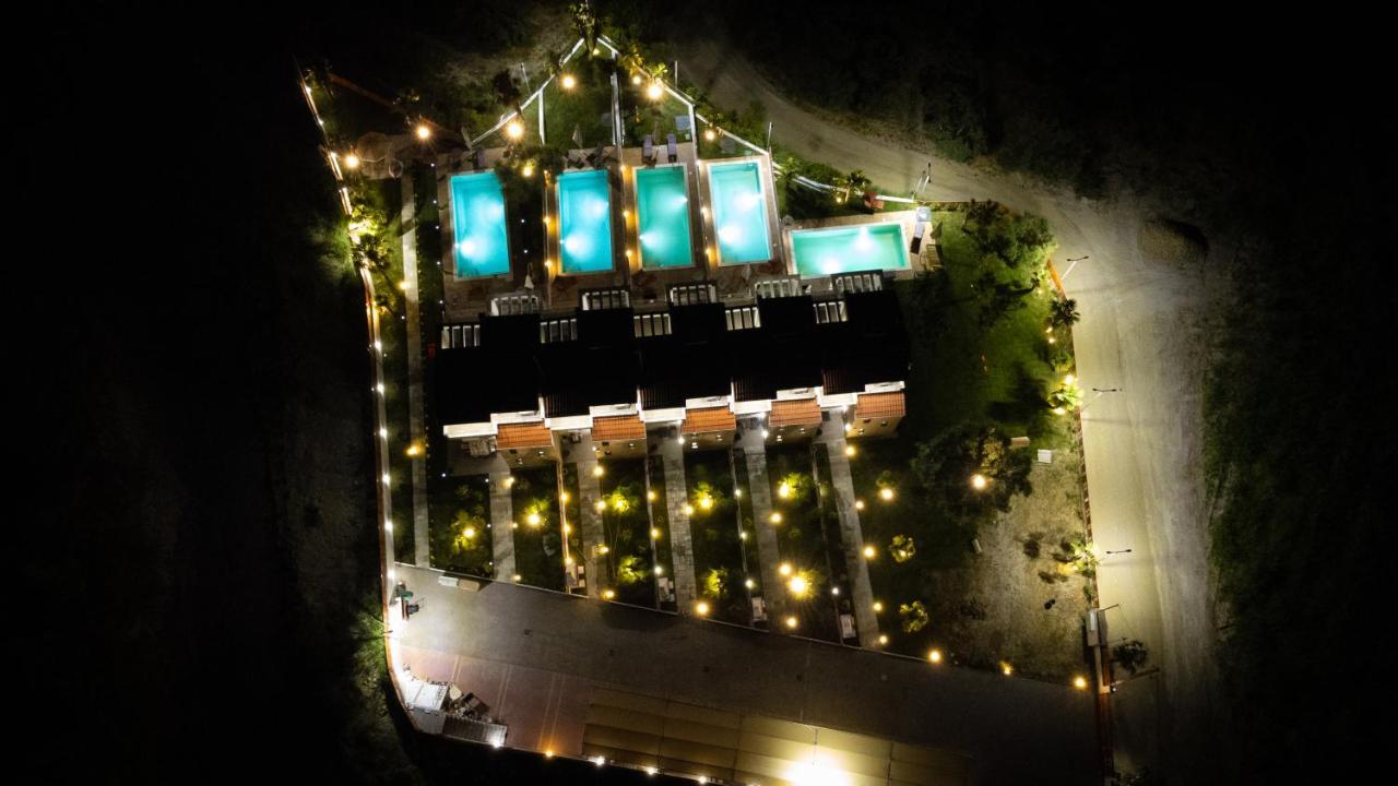 Pefkohori Golden Mountain Beach Villas מראה חיצוני תמונה