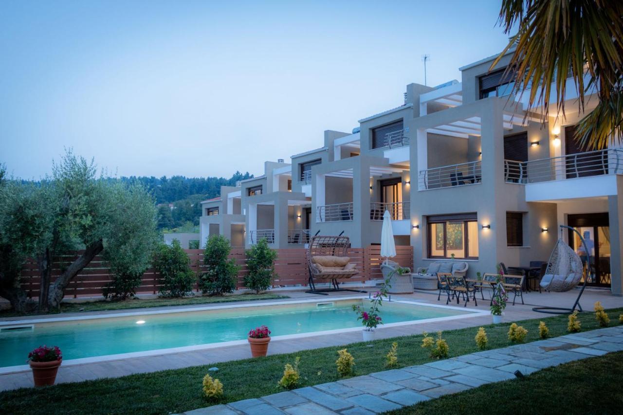 Pefkohori Golden Mountain Beach Villas מראה חיצוני תמונה