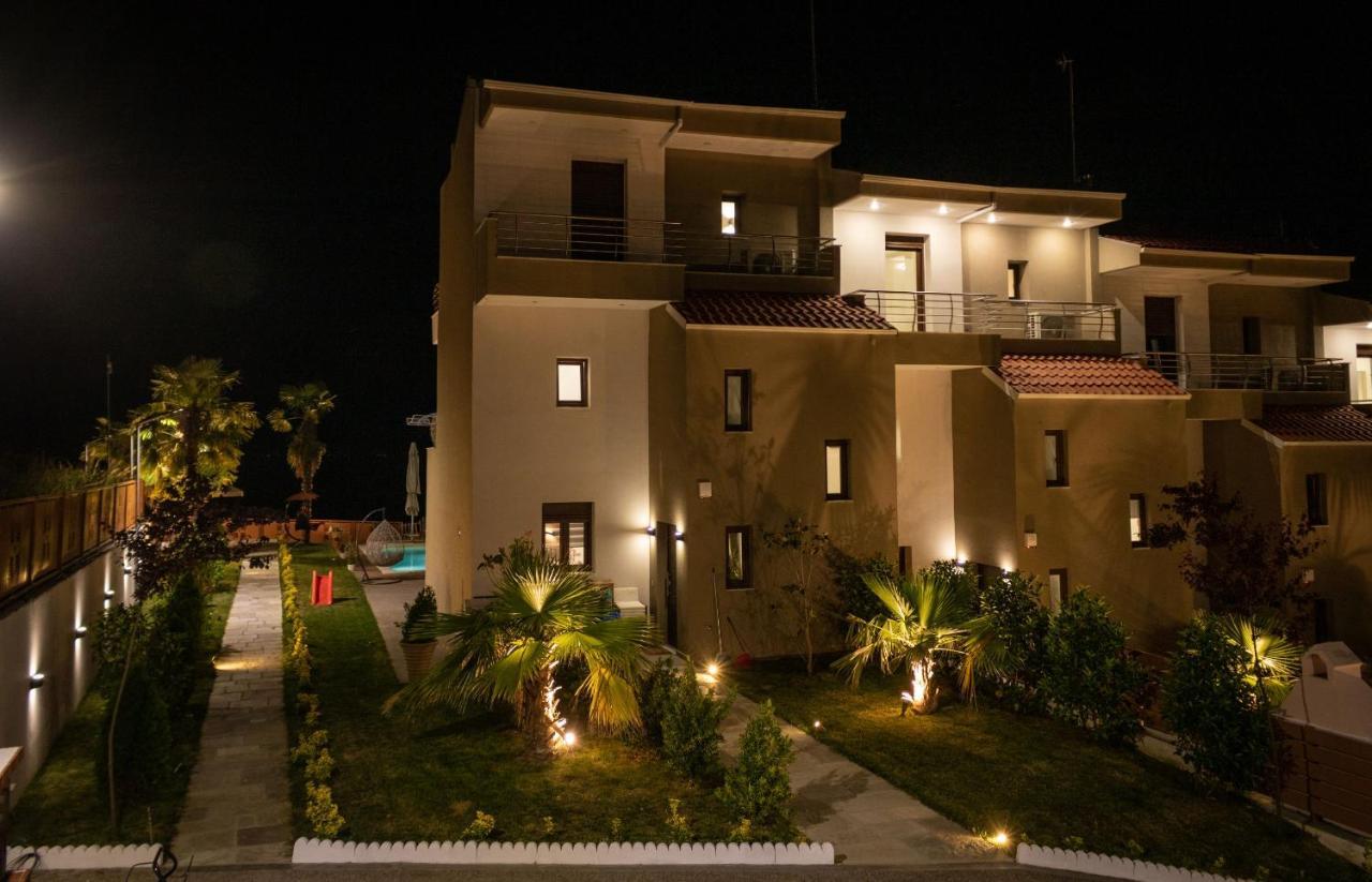 Pefkohori Golden Mountain Beach Villas מראה חיצוני תמונה